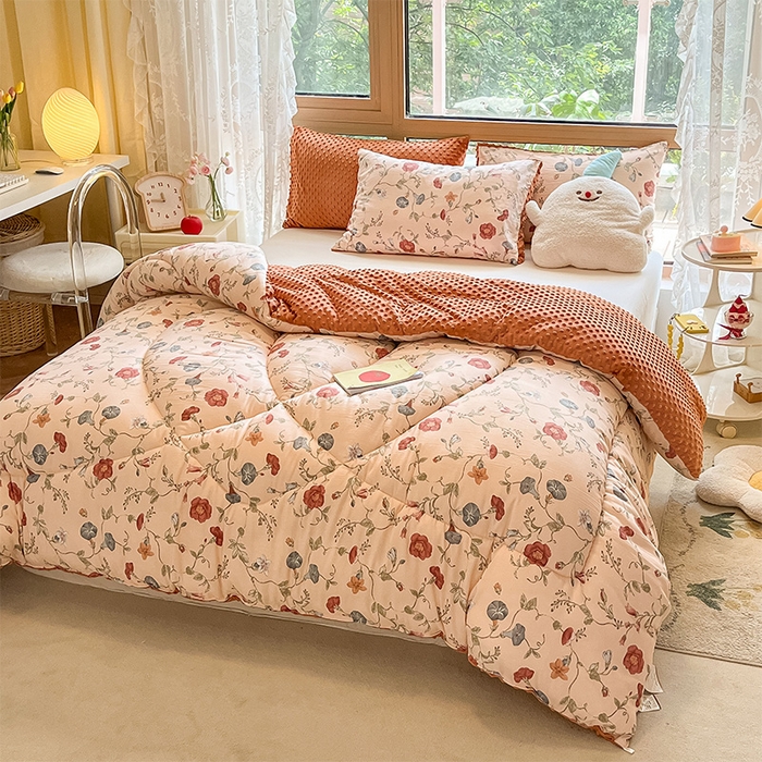 91家纺网 家纺一手货源 找家纺 雅蔓依 2025新款水洗棉麻3D豆豆绒冬被 牵牛花