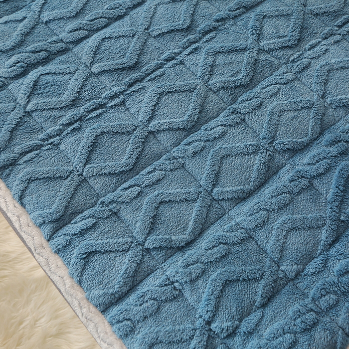 91家纺网 家纺一手货源 找家纺 牛魔王家居 2023新款塔芙绒床垫软床垫可机洗薄垫 蓝色