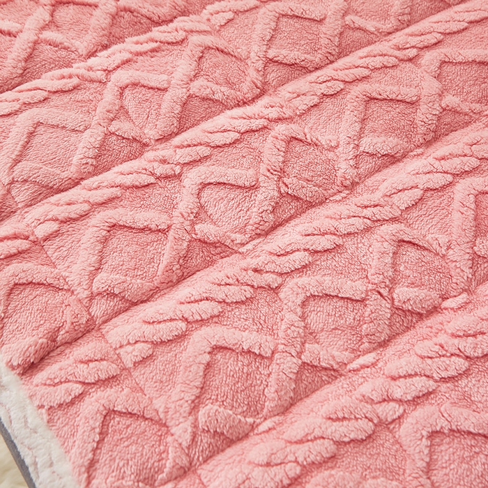 91家纺网 家纺一手货源 找家纺 牛魔王家居 2023新款塔芙绒床垫软床垫可机洗薄垫 粉玉