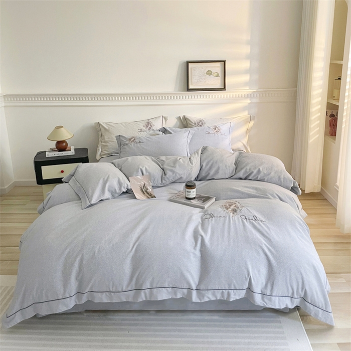 91家纺网 家纺一手货源 找家纺 艾莱家纺 2023新款A类新疆长绒棉加厚柔顺磨毛四件套 维特利-浅灰