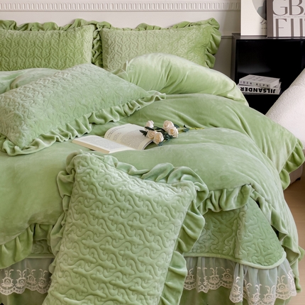 铠畅家纺 2023新款纯色蕾丝牛奶绒床盖四件套-遇见系列 果绿