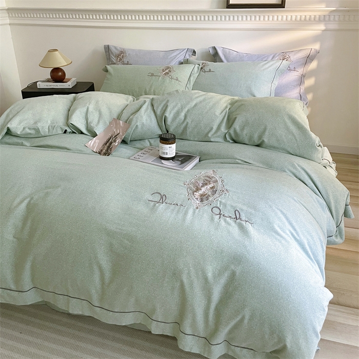 91家纺网 家纺一手货源 找家纺 艾莱家纺 2023新款A类新疆长绒棉加厚柔顺磨毛四件套 维特利-绿色