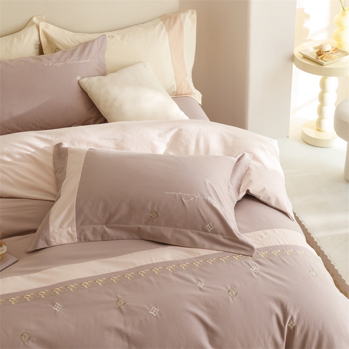 91家纺网 家纺一手货源 找家纺 艾莱家纺 2023新款A类秋恋磨毛刺绣四件套 秋恋-烟灰紫