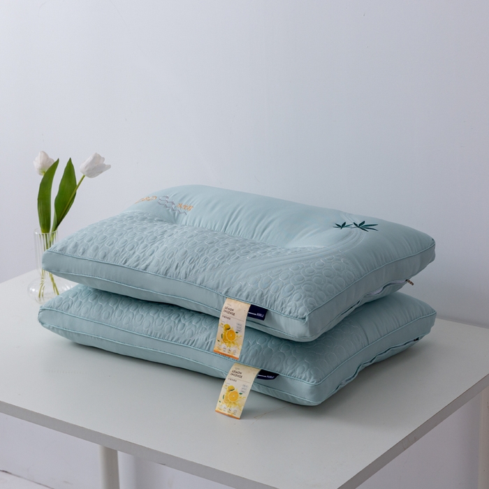 91家纺网 家纺一手货源 找家纺 拾光枕芯 2023新款CBD水光柠檬护颈枕枕头枕芯 蓝色46✖71cm/只