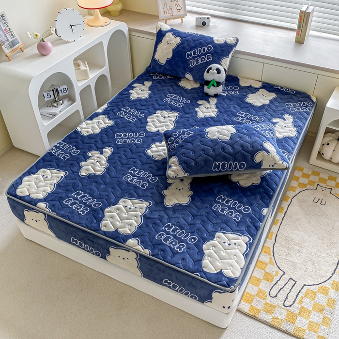 91家纺网 家纺一手货源 找家纺 卡伦家纺  2025新款A类牛奶绒大豆纤维抗菌夹棉床笠 开心乐园