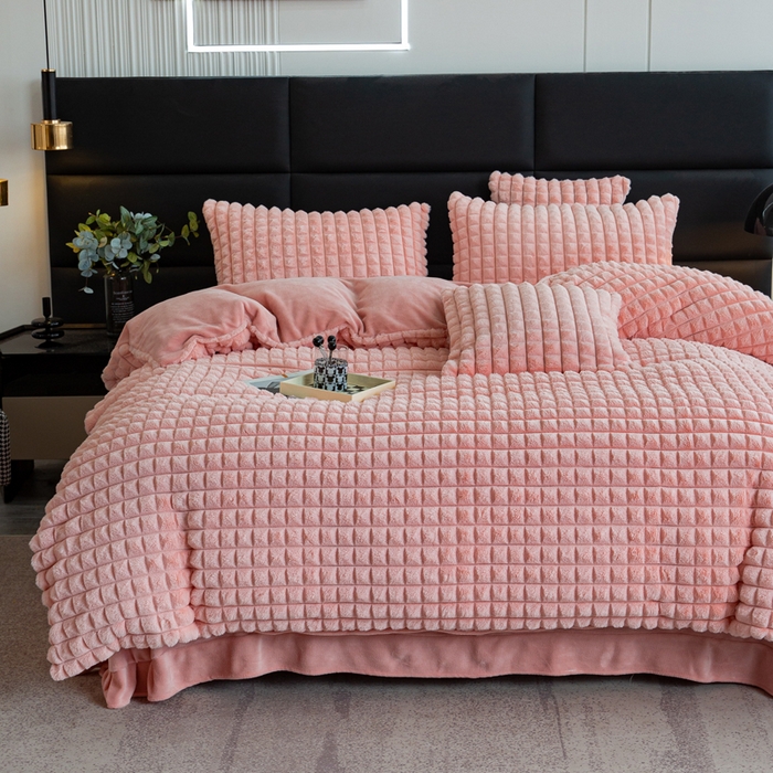 91家纺网 家纺一手货源 找家纺 邦妮2024新款立体兔兔绒牛奶绒四件套 樱花粉