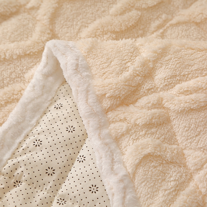 91家纺网 家纺一手货源 找家纺 牛魔王家居 2023新款塔芙绒床垫软床垫可机洗薄垫 浅驼