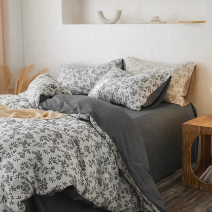 91家纺网 家纺一手货源 找家纺 梦享生活家居 2023新款双层提花四件套 枝上花-深灰
