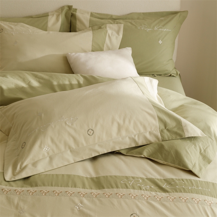 91家纺网 家纺一手货源 找家纺 艾莱家纺 2023新款A类秋恋磨毛刺绣四件套 秋恋-曙光金