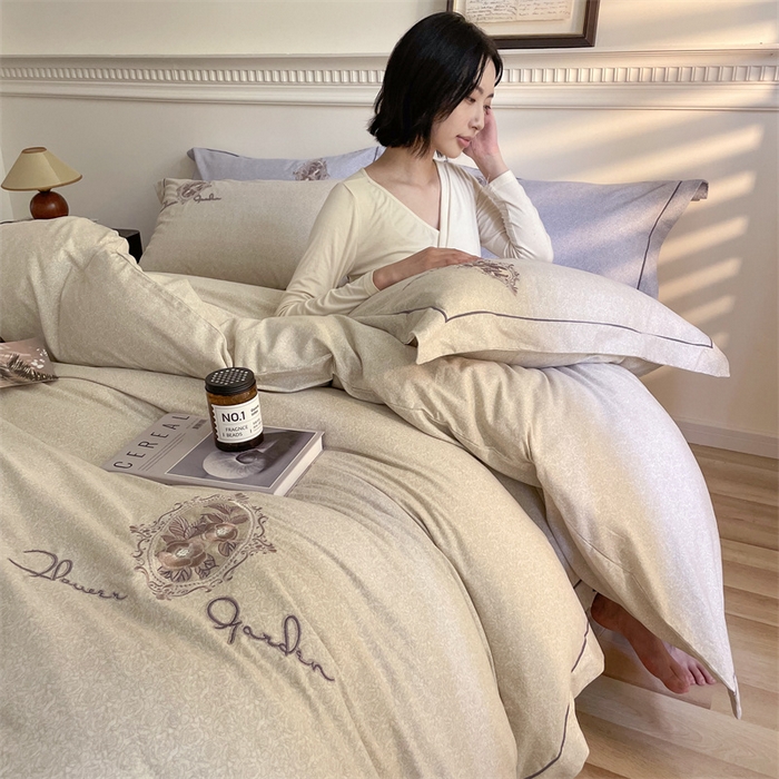 91家纺网 家纺一手货源 找家纺 艾莱家纺 2023新款A类新疆长绒棉加厚柔顺磨毛四件套 维特利-浅咖