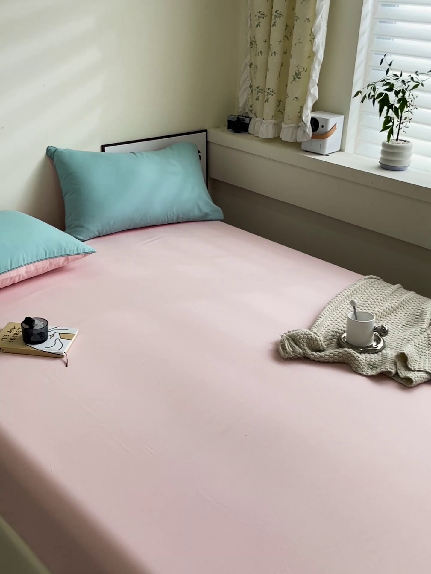 91家纺网 家纺一手货源 找家纺 蓝淋家纺 2023新款新品床笠 浅蓝公主粉