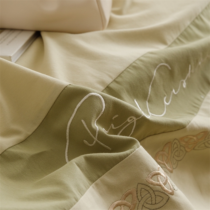 91家纺网 家纺一手货源 找家纺 艾莱家纺 2023新款A类秋恋磨毛刺绣四件套 秋恋-曙光金