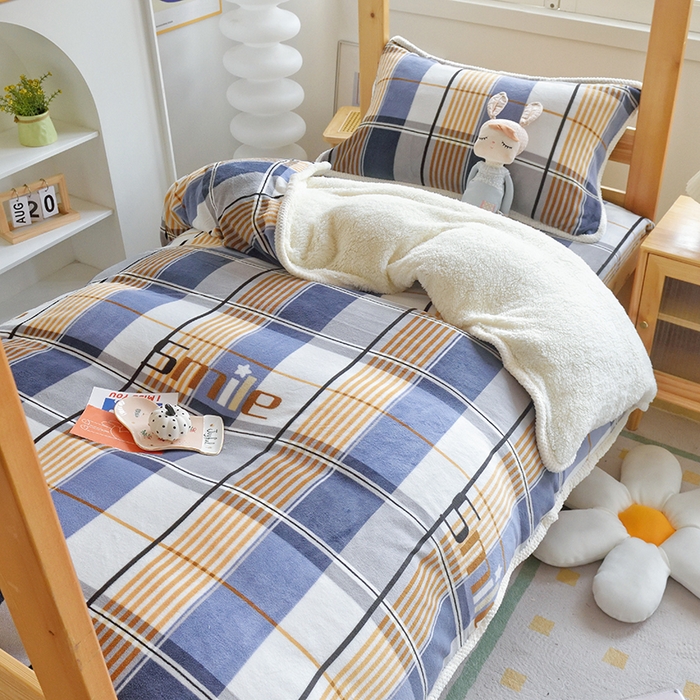 91家纺网 家纺一手货源 找家纺 多乐家纺 2023年新款牛奶绒学生三件套 大蓝格