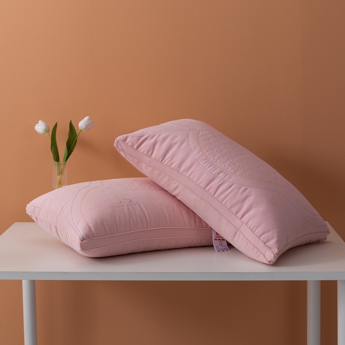 91家纺网 家纺一手货源 找家纺 拾光枕芯 2023新款优倍软云绒spa立体枕 豆沙色46✖71cm/只