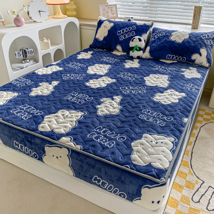 91家纺网 家纺一手货源 找家纺 卡伦家纺  2025新款A类牛奶绒大豆纤维抗菌夹棉床笠 开心乐园