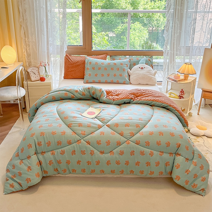 91家纺网 家纺一手货源 找家纺 雅蔓依 2025新款水洗棉麻3D豆豆绒冬被 枫叶情