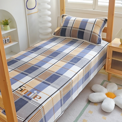 91家纺网 家纺一手货源 找家纺 多乐家纺 2023年新款牛奶绒学生三件套 大蓝格