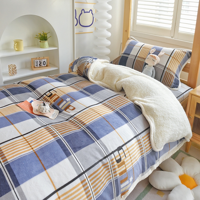 91家纺网 家纺一手货源 找家纺 多乐家纺 2023年新款牛奶绒学生三件套 大蓝格