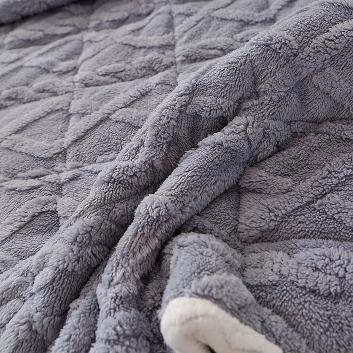 91家纺网 家纺一手货源 找家纺 牛魔王家居 2023新款塔芙绒床垫软床垫可机洗薄垫 灰色