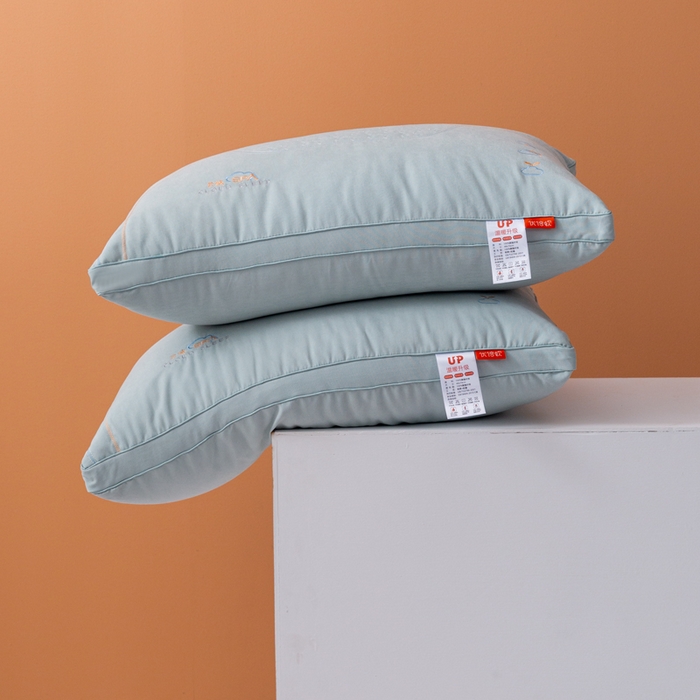 91家纺网 家纺一手货源 找家纺 拾光枕芯 2023新款优倍软云绒spa立体枕 绿色46✖71cm/只