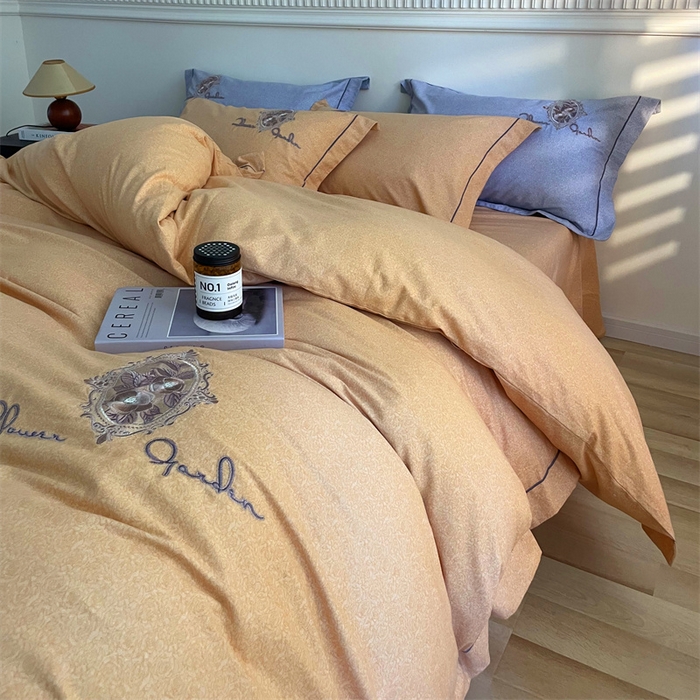 91家纺网 家纺一手货源 找家纺 艾莱家纺 2023新款A类新疆长绒棉加厚柔顺磨毛四件套 维特利-浅桔