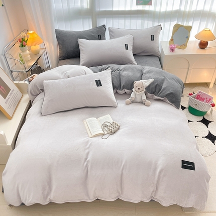 91家纺网 家纺一手货源 找家纺 （总）大元 2025新款素色双拼牛奶绒四件套