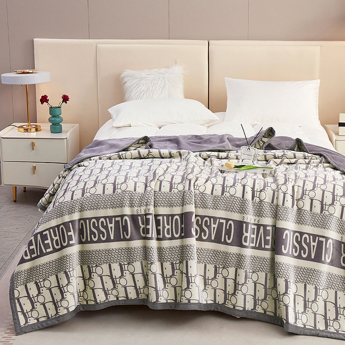 91家纺网 家纺一手货源 找家纺 肖恩毯业 2025新款复合牛奶绒云毯 迪欧-灰