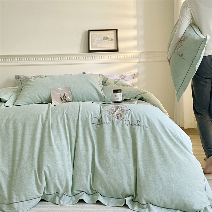 91家纺网 家纺一手货源 找家纺 艾莱家纺 2023新款A类新疆长绒棉加厚柔顺磨毛四件套 维特利-绿色