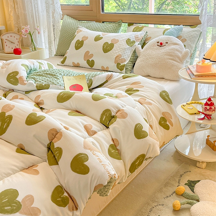 91家纺网 家纺一手货源 找家纺 雅蔓依 2025新款水洗棉麻3D豆豆绒冬被 心心相印