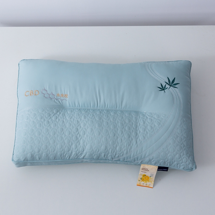 91家纺网 家纺一手货源 找家纺 拾光枕芯 2023新款CBD水光柠檬护颈枕枕头枕芯 蓝色46✖71cm/只