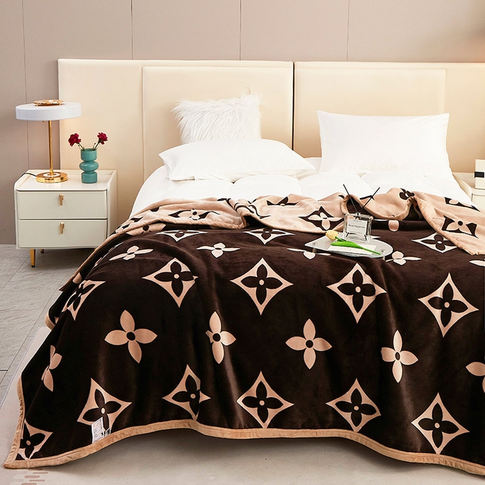 91家纺网 家纺一手货源 找家纺 肖恩毯业 2025新款复合牛奶绒云毯 森曼