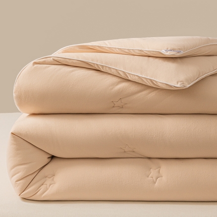 91家纺网 家纺一手货源 找家纺 心卓婴童馆 2023新款亲肤云朵棉柔被 香槟色