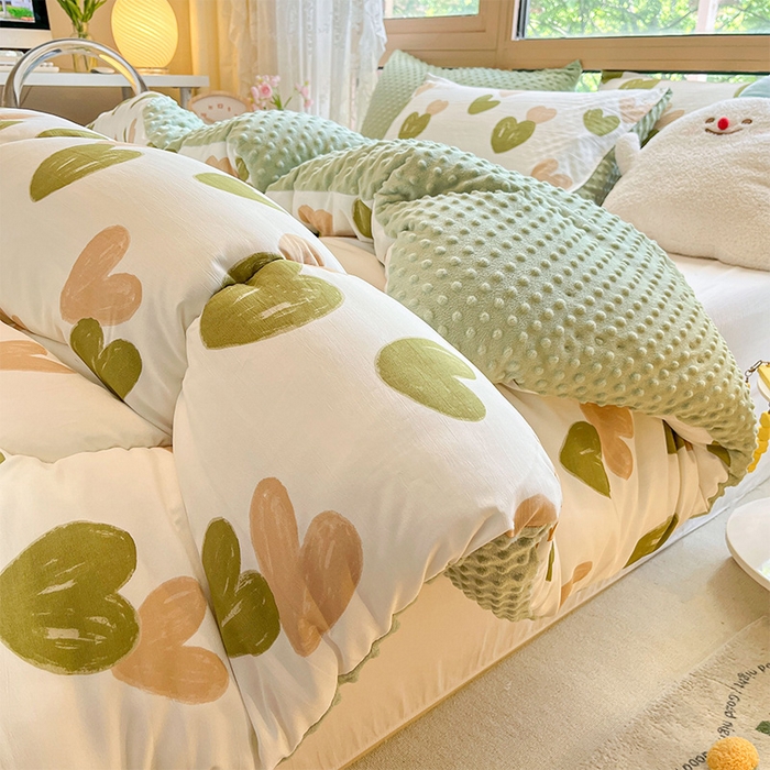 91家纺网 家纺一手货源 找家纺 雅蔓依 2025新款水洗棉麻3D豆豆绒冬被 心心相印