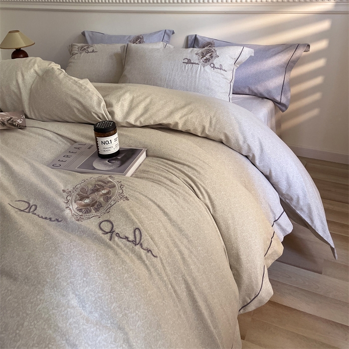 91家纺网 家纺一手货源 找家纺 艾莱家纺 2023新款A类新疆长绒棉加厚柔顺磨毛四件套 维特利-浅咖