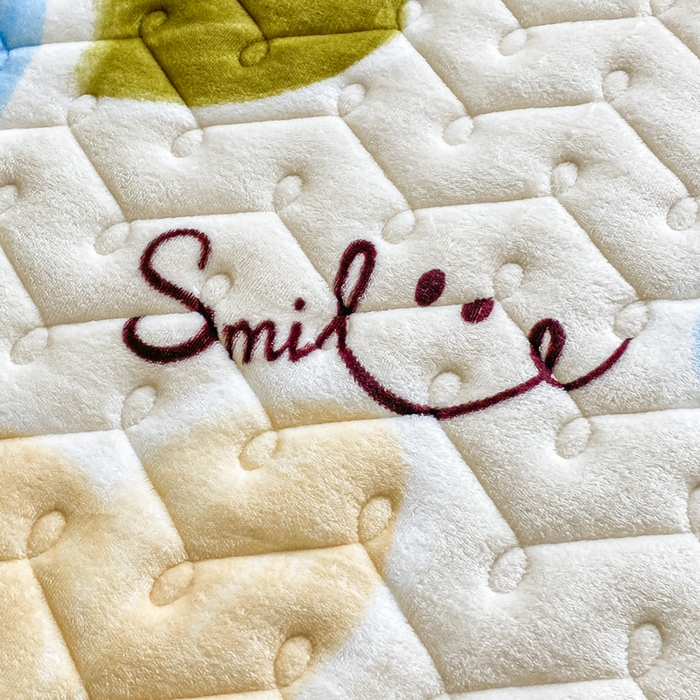 91家纺网 家纺一手货源 找家纺 卡伦家纺  2025新款A类牛奶绒大豆纤维抗菌夹棉床笠 爱心熊