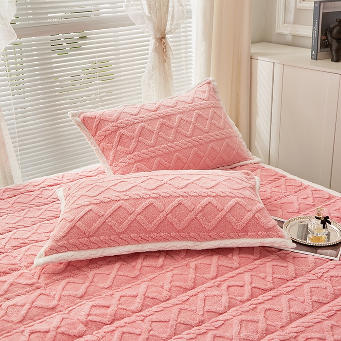 91家纺网 家纺一手货源 找家纺 牛魔王家居 2023新款塔芙绒床垫软床垫可机洗薄垫 粉玉