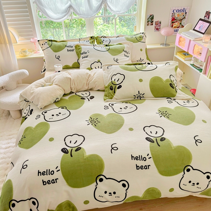 91家纺网 家纺一手货源 找家纺 呗旺鹿 2023新款高克重加厚印花牛奶绒四件套直播 开心熊