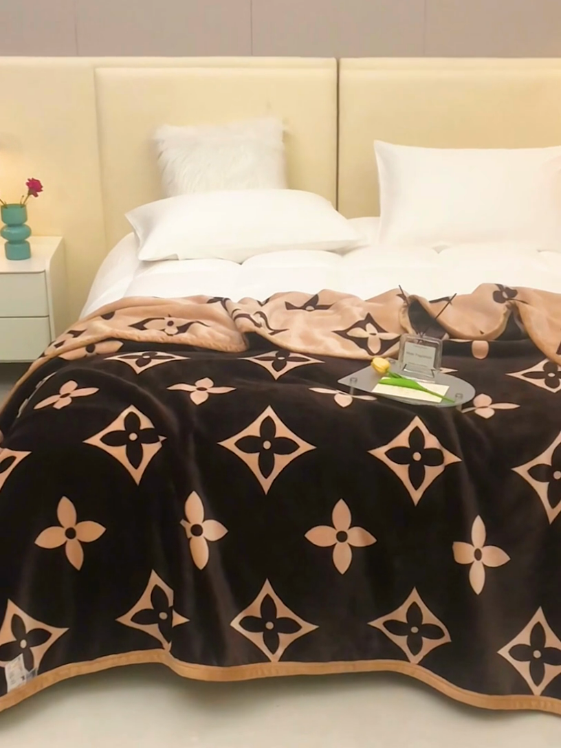 91家纺网 家纺一手货源 找家纺 肖恩毯业 2025新款复合牛奶绒云毯 森曼