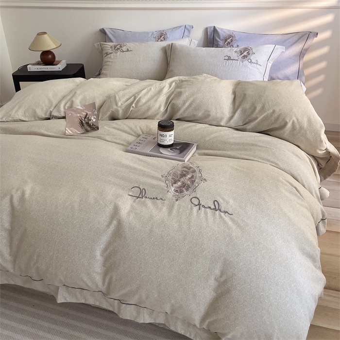 91家纺网 家纺一手货源 找家纺 艾莱家纺 2023新款A类新疆长绒棉加厚柔顺磨毛四件套 维特利-浅咖