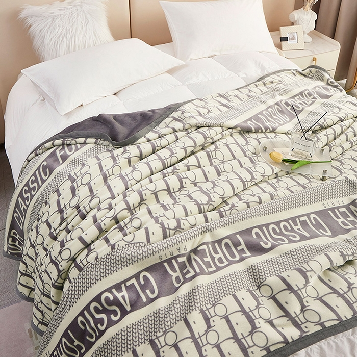 91家纺网 家纺一手货源 找家纺 肖恩毯业 2025新款复合牛奶绒云毯 迪欧-灰