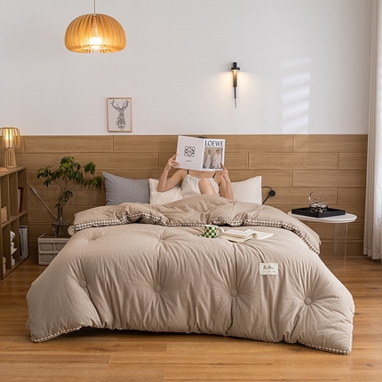 91家纺网 家纺一手货源 找家纺 子由2023子由家居无印风棋盘格立体边大豆纤维冬被 棋盘格-米驼