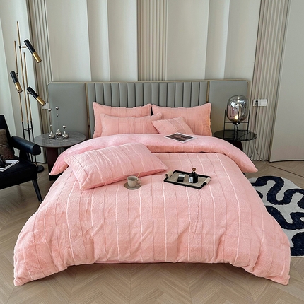 铠畅家纺 2023爆款9斤獭兔毛绒兔兔绒剪花牛奶绒四件套-大格子系列 大格子粉色