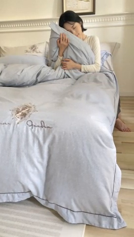 91家纺网 家纺一手货源 找家纺 艾莱家纺 2023新款A类新疆长绒棉加厚柔顺磨毛四件套 维特利-浅灰