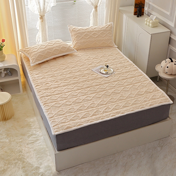 91家纺网 家纺一手货源 找家纺 牛魔王家居 2023新款塔芙绒床垫软床垫可机洗薄垫 浅驼