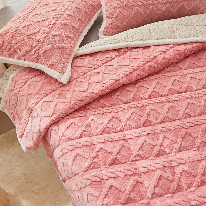 91家纺网 家纺一手货源 找家纺 牛魔王家居 2023新款塔芙绒床垫软床垫可机洗薄垫 粉玉