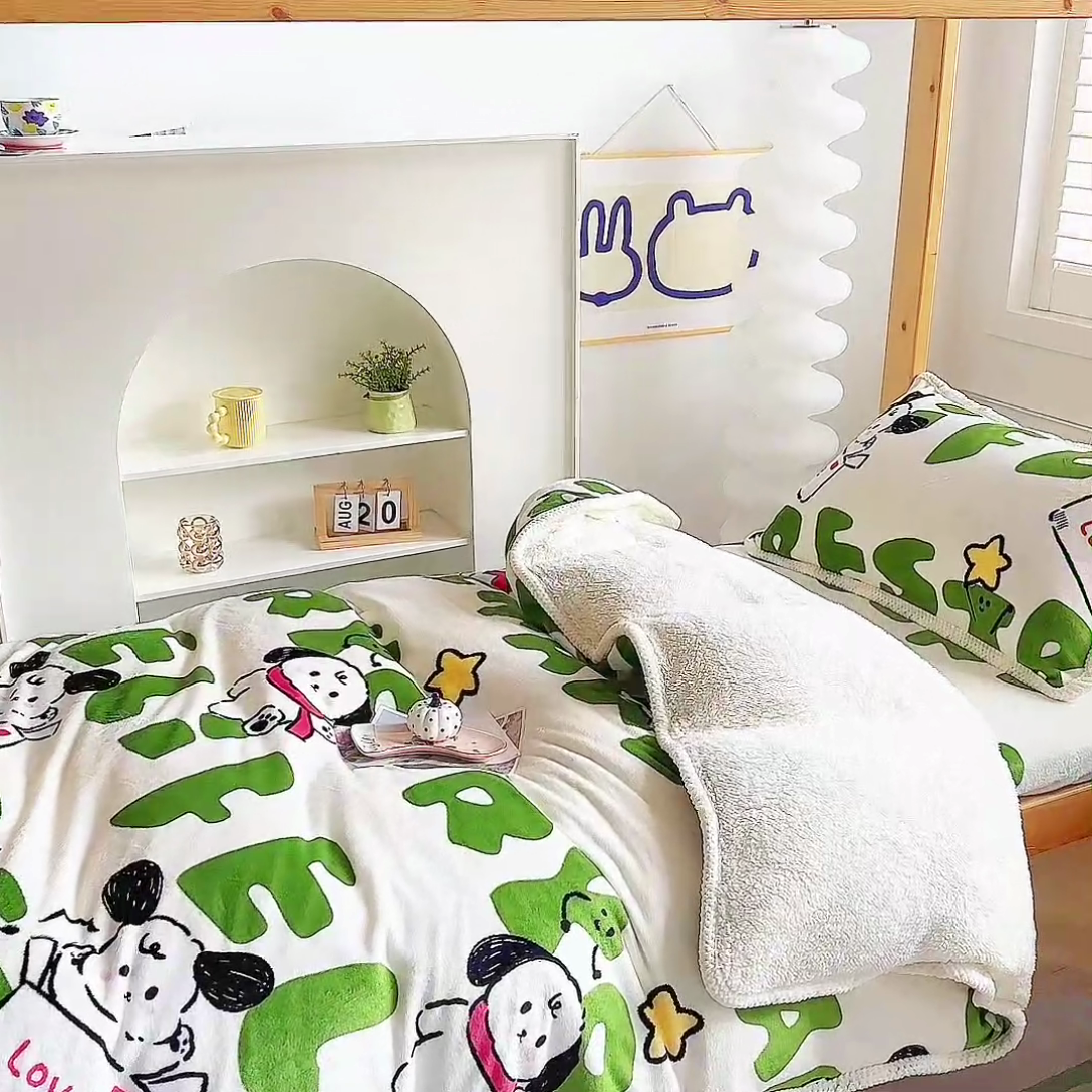 91家纺网 家纺一手货源 找家纺 多乐家纺 2023年新款牛奶绒学生三件套 趣味小狗