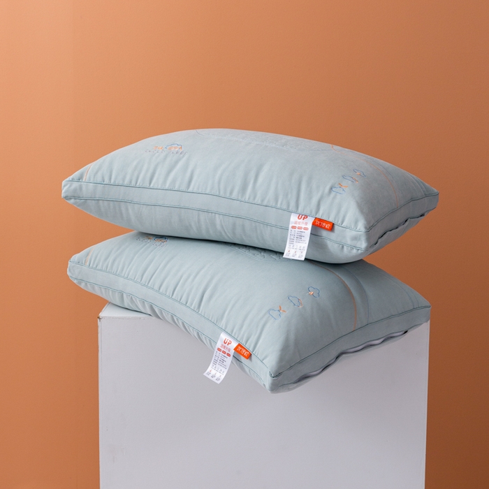 91家纺网 家纺一手货源 找家纺 拾光枕芯 2023新款优倍软云绒spa立体枕 绿色46✖71cm/只