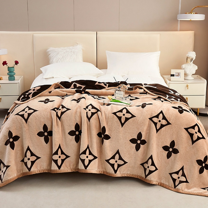 91家纺网 家纺一手货源 找家纺 肖恩毯业 2025新款复合牛奶绒云毯 森曼