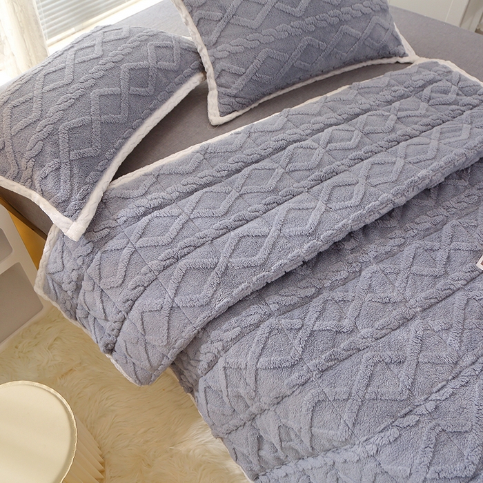 91家纺网 家纺一手货源 找家纺 牛魔王家居 2023新款塔芙绒床垫软床垫可机洗薄垫 灰色