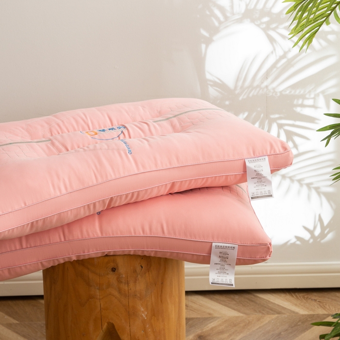 91家纺网 家纺一手货源 找家纺 拾光枕芯 2023新款零系列三防定型枕 粉色48*74cm/只 